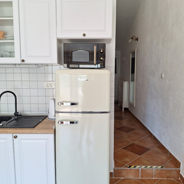 Kitchen, Seaview apartmani Prvan Komiža, Seaview Apartments Prvan by the sea with a view, Komiža, island of Vis Komiža